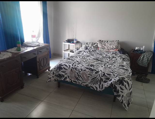 4 BEDROOM HOUSE FOR SALE IN OOS EINDE